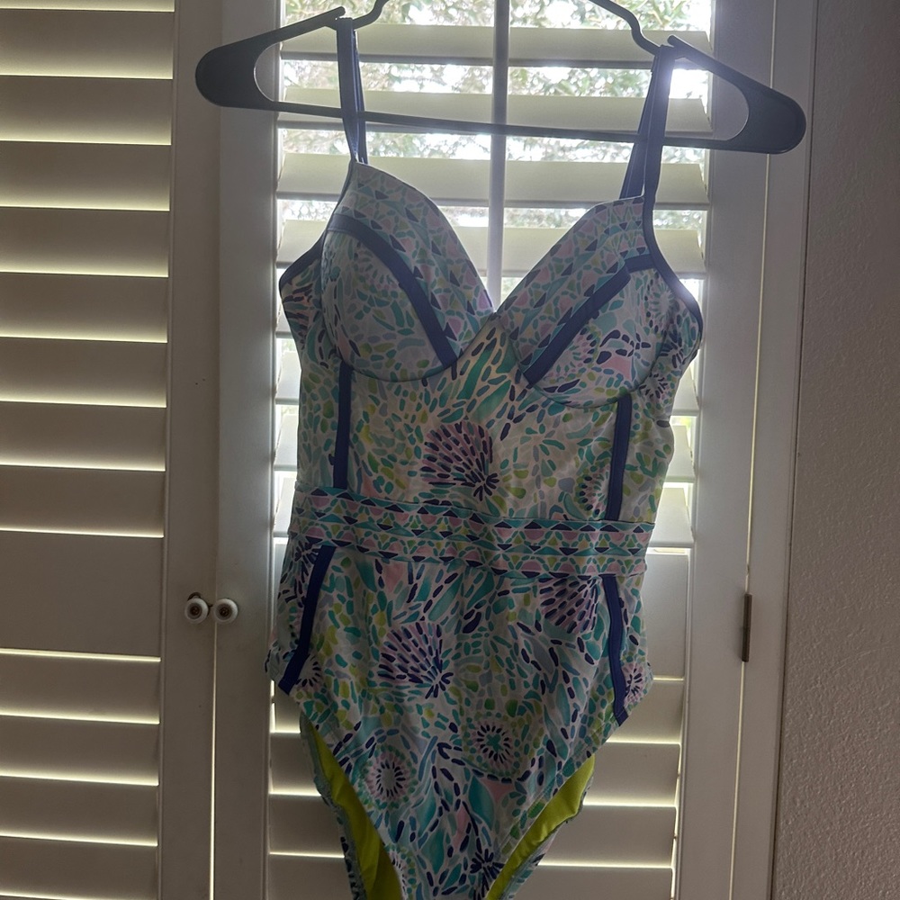 EEUC lilly one piece